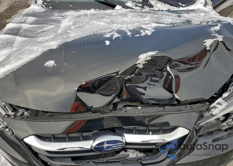 2021 Subaru Legacy Premium z USA, uszkodzony, nr VIN 4S3BWAD64M3016055